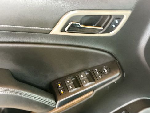 Used 2018 GMC Yukon Denali w/ Denali Ultimate Package image 19