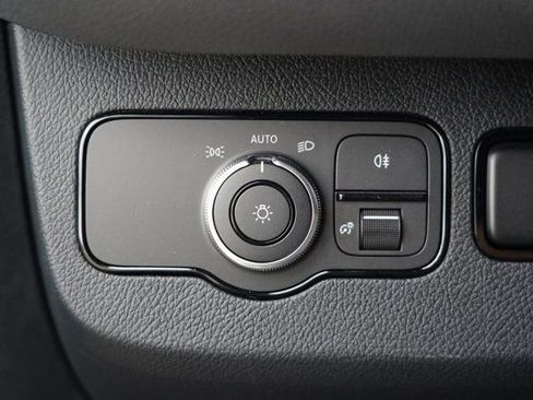 Used 2023 Mercedes-Benz Sprinter 3500 image 41
