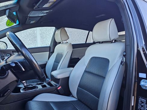 Used 2018 Kia Sportage EX w/ EX Sport Appearance Package image 18