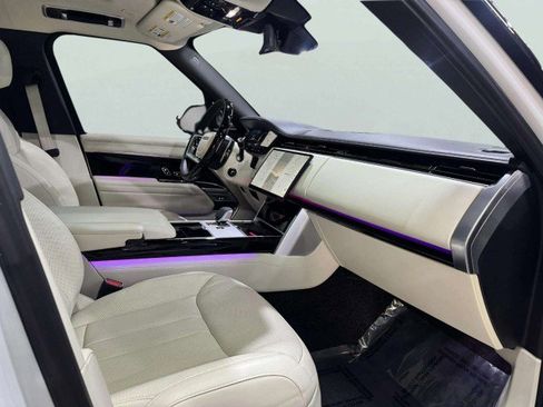 Used 2025 Land Rover Range Rover Autobiography image 42