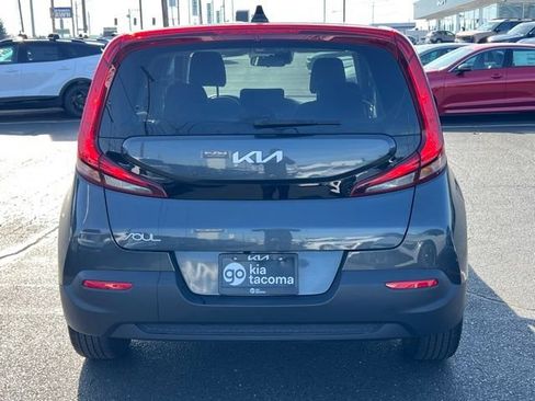 Certified 2022 Kia Soul LX w/ Technology Package image 6