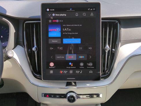 New 2026 Volvo XC60 B5 Ultra w/ Climate Package image 17