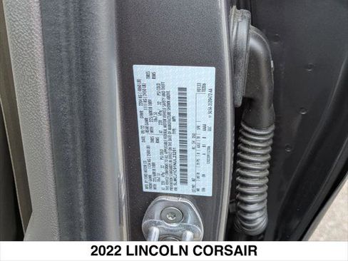 Used 2022 Lincoln Corsair Standard image 28