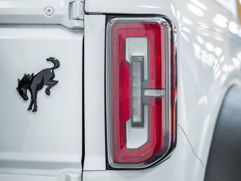 Certified 2022 Ford Bronco Wildtrak image 18