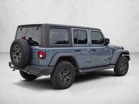 Used 2025 Jeep Wrangler Unlimited Sport AWD/4WD image 5