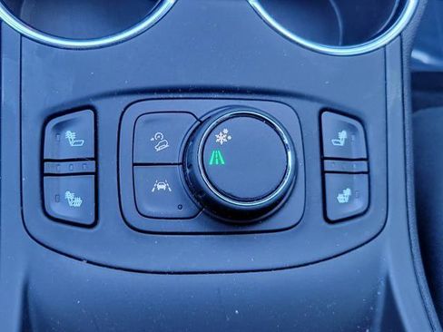 Used 2024 GMC Terrain SLT FWD image 23