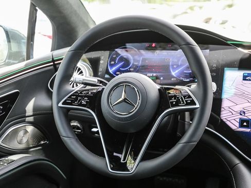 Used 2024 Mercedes-Benz EQS 580 4MATIC Sedan image 17
