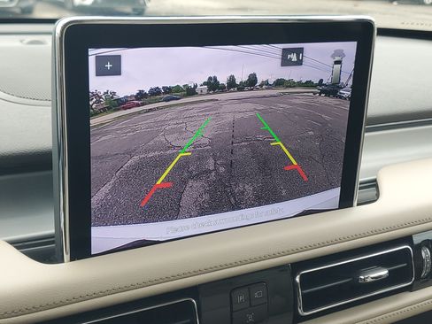 Certified 2024 Lincoln Aviator AWD w/ Premium Package image 17