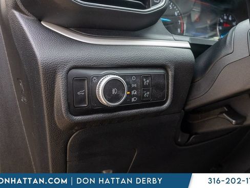 Used 2023 Ford Explorer XLT w/ Equipment Group 202A AWD/4WD image 16