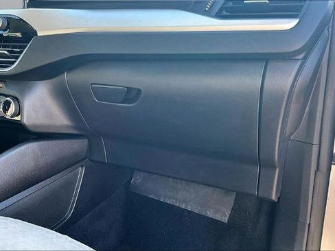 Certified 2022 Ford Escape SE w/ Cold Weather Package image 16