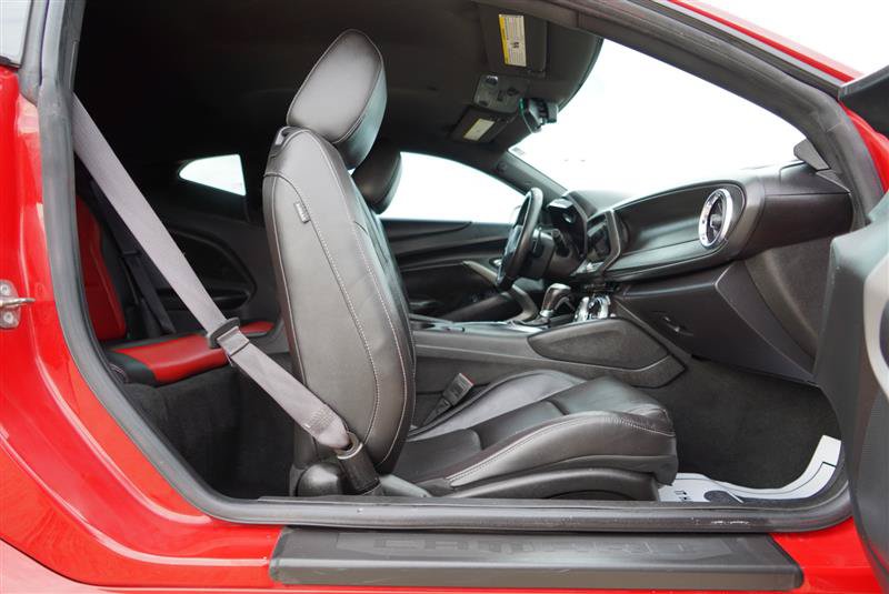 Used 2016 Chevrolet Camaro SS RWD image 72