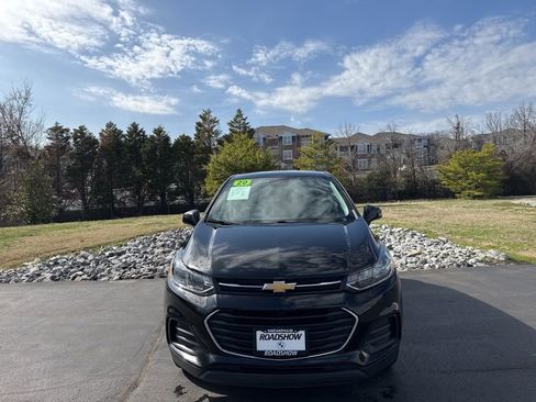 Used 2020 Chevrolet Trax LS w/ Tint and Cruise Package image 8