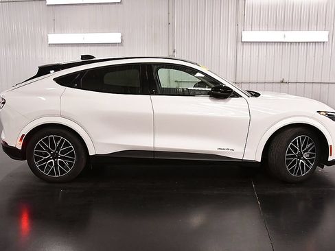 Used 2025 Ford Mustang Mach-E Premium AWD/4WD image 9
