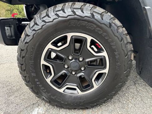 Used 2016 Jeep Wrangler Unlimited Rubicon AWD/4WD image 9