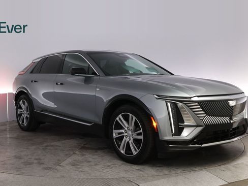 Used 2024 Cadillac Lyriq Tech w/ Driver Assist Package AWD/4WD image 13