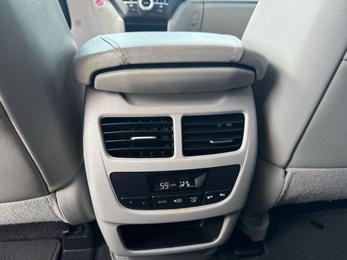 Used 2016 Acura MDX FWD image 17