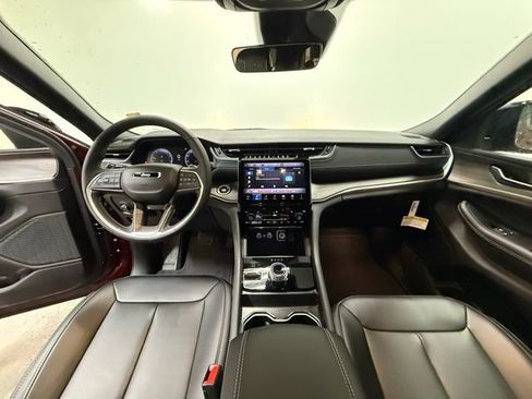 New 2025 Jeep Grand Cherokee L Limited image 14