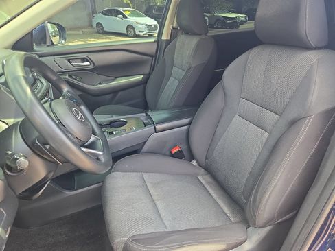 Certified 2024 Nissan Rogue SV FWD image 15