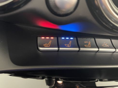 Certified 2020 Mercedes-Benz AMG GT Roadster image 21