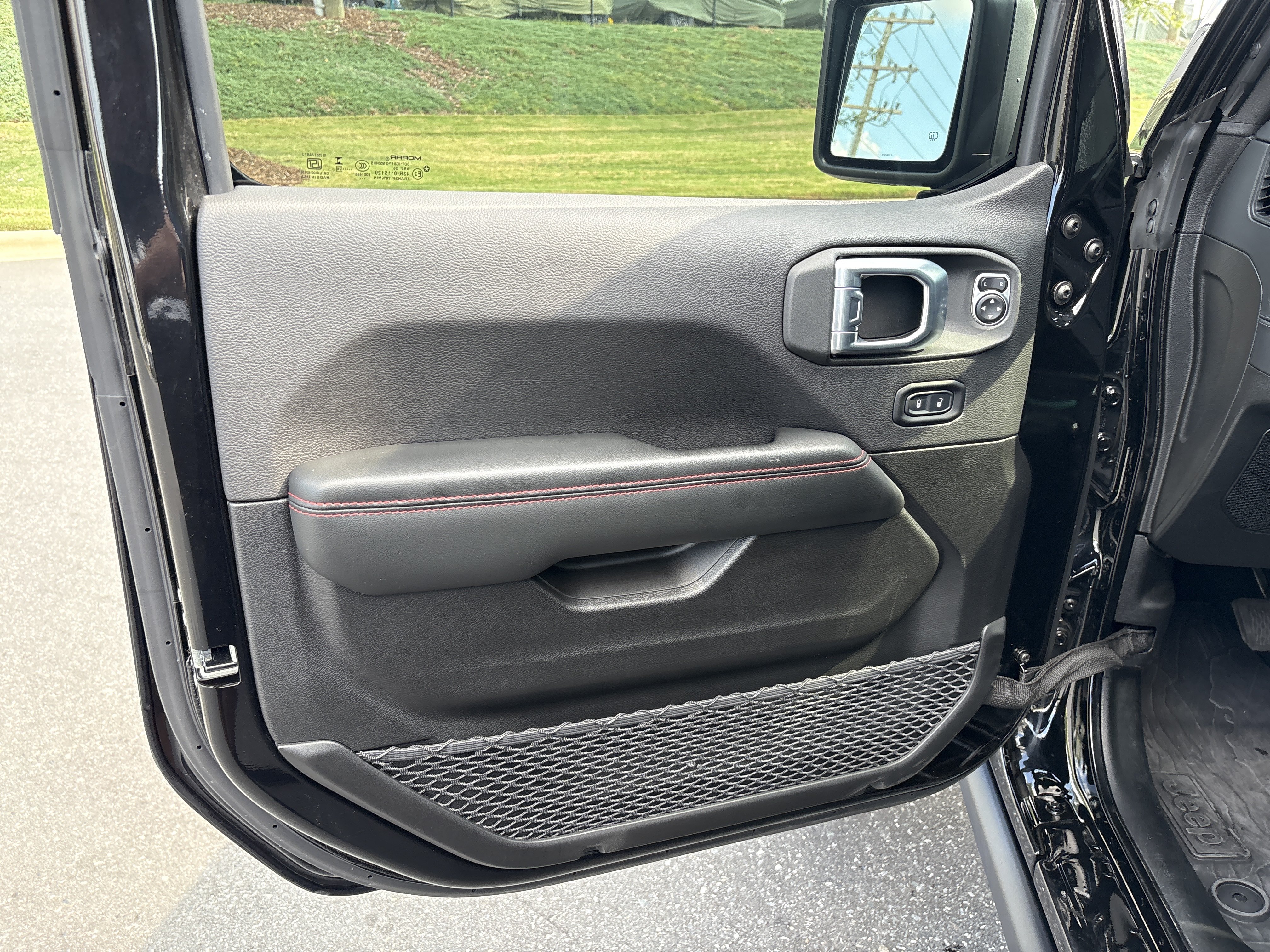 Used 2026 Jeep Gladiator Rubicon AWD/4WD image 15