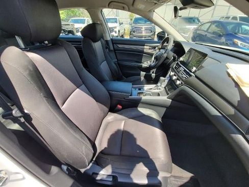 Used 2021 Honda Accord LX image 29