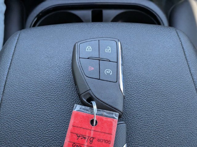 Used 2026 Chevrolet Colorado Trail Boss AWD/4WD image 28