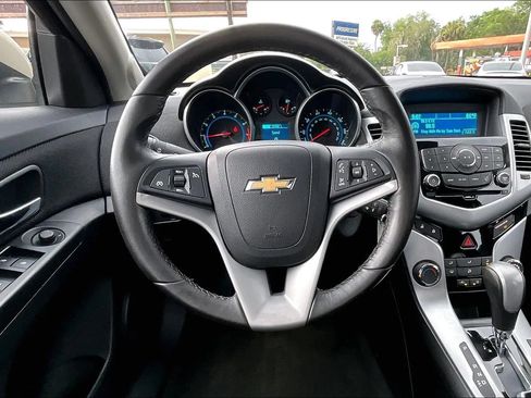 Used 2014 Chevrolet Cruze LT FWD image 5