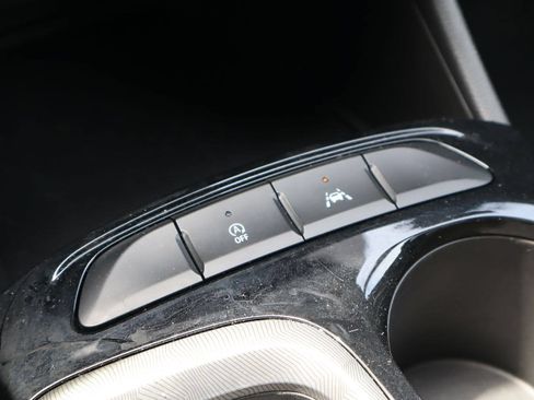 Used 2025 Buick Envista Sport Touring FWD image 24