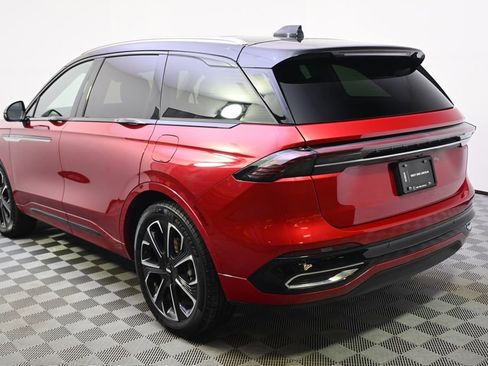New 2026 Lincoln Nautilus Reserve AWD/4WD image 3