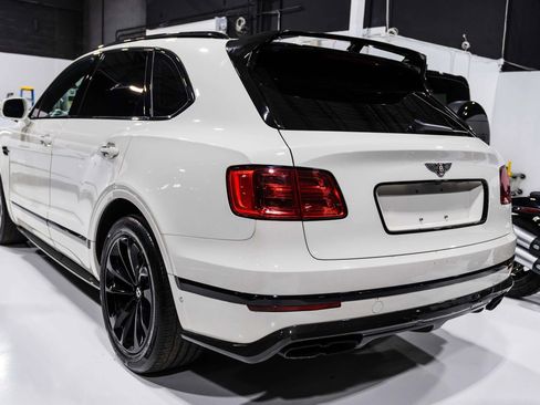 Used 2019 Bentley Bentayga AWD/4WD image 10