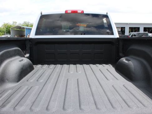 Used 2024 RAM 2500 Big Horn w/ Off Road Package image 10