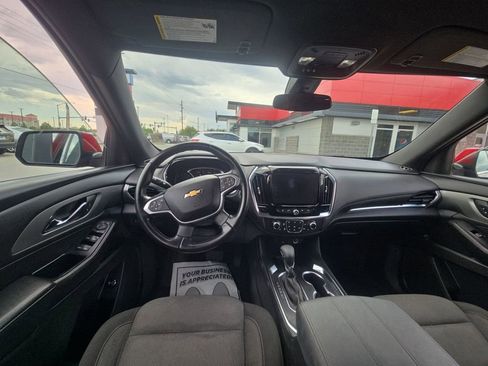 Used 2023 Chevrolet Traverse LT AWD/4WD image 45