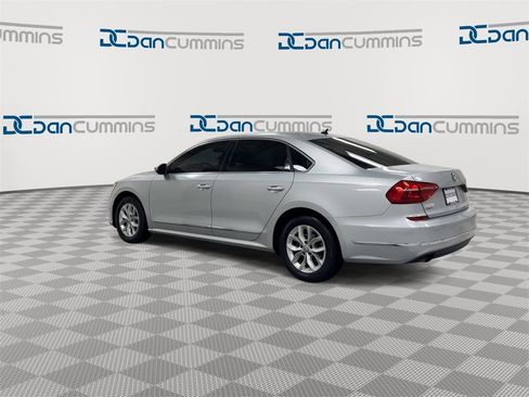 Used 2016 Volkswagen Passat 1.8T S image 6