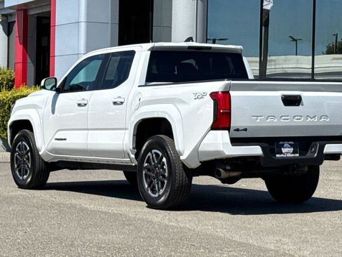 Used 2026 Toyota Tacoma TRD Sport AWD/4WD image 8