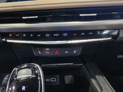Used 2025 Cadillac XT4 Premium Luxury w/ Cold Weather Package AWD/4WD image 24