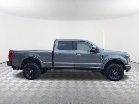 Used 2022 Ford F350 Platinum w/ Tremor Off-Road Package AWD/4WD image 7