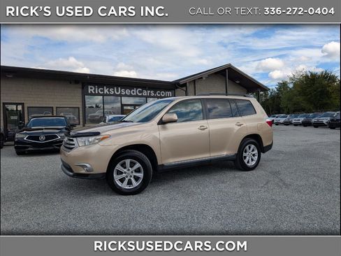 Used 2011 Toyota Highlander 2WD image 1