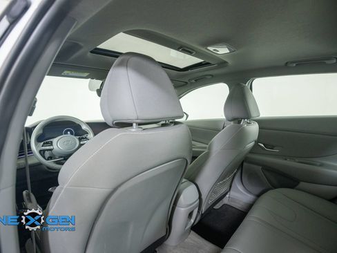 Used 2024 Hyundai Elantra SEL w/ Convenience Package FWD image 26