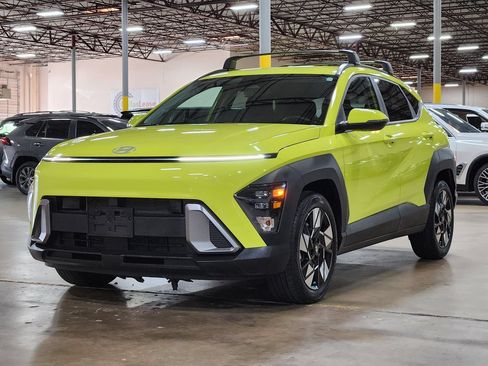 Used 2025 Hyundai Kona SEL FWD image 4