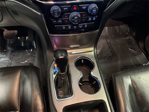 Used 2019 Jeep Grand Cherokee Limited image 29