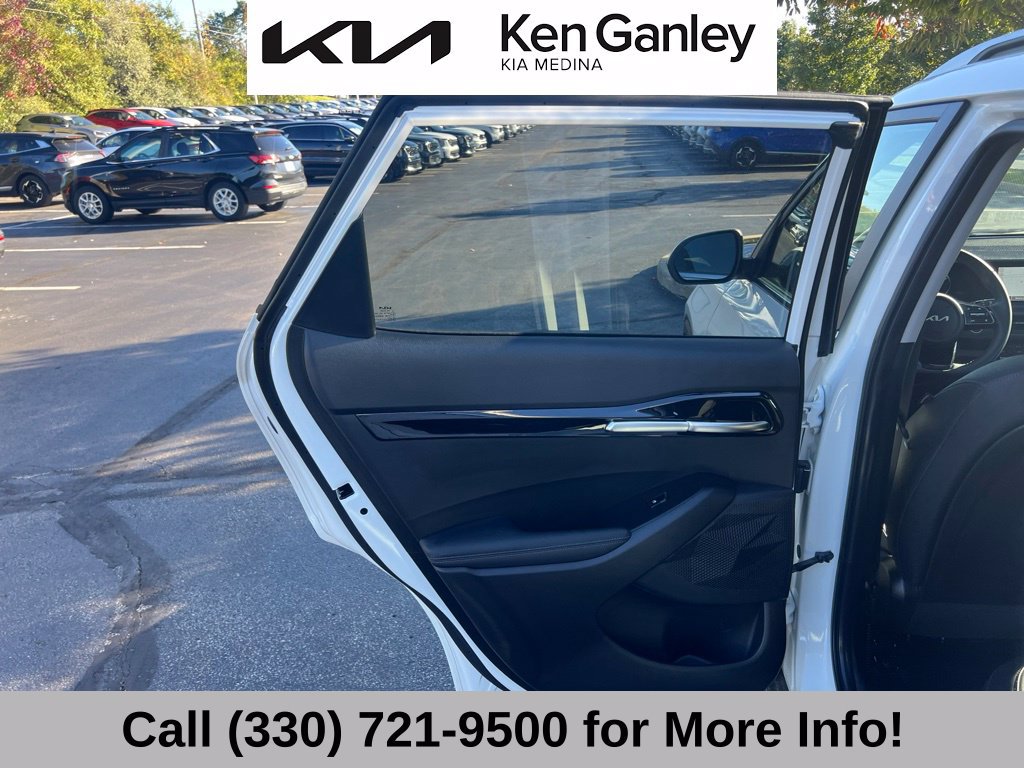 Certified 2026 Kia Seltos SX w/ SX Sunroof Package AWD/4WD image 45