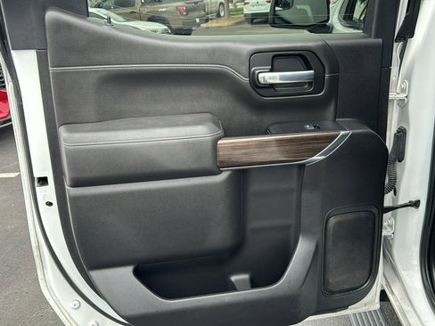 Used 2021 Chevrolet Silverado 1500 LT Trail Boss w/ Bed Protection Package image 18