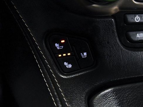 Used 2018 GMC Yukon XL Denali w/ Open Road Package image 22