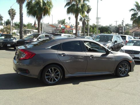 Used 2019 Honda Civic EX image 17