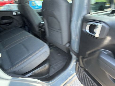 Used 2025 Jeep Wrangler Willys image 21