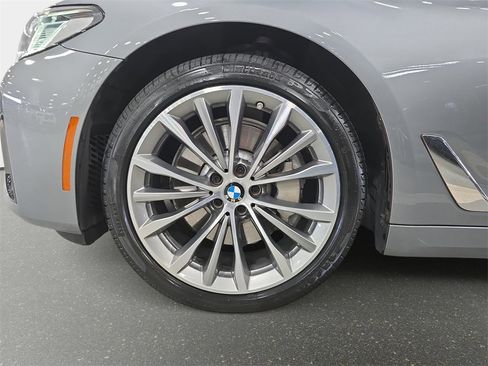 Certified 2023 BMW 530i w/ Convenience Package image 28