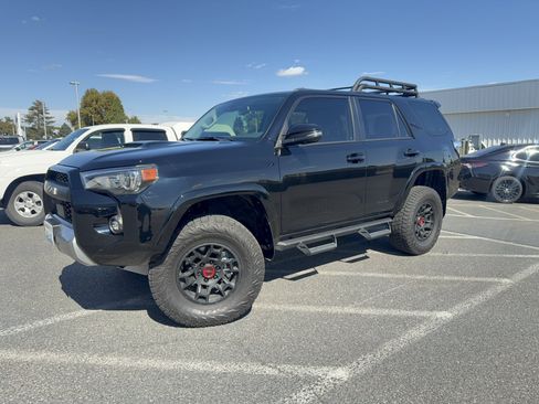 Used 2024 Toyota 4Runner TRD Off-Road Premium w/ TRD Black Wheel Package (TMS) AWD/4WD image 33