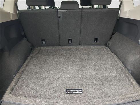 Used 2021 Volkswagen Tiguan S image 6