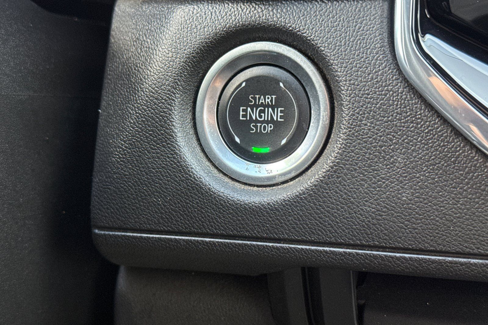Used 2024 Chevrolet Colorado W/T AWD/4WD image 33