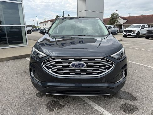 Used 2023 Ford Edge Titanium AWD/4WD image 9